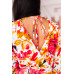 Легкое платье с расклешенными рукавами и вырезом с запaхом на спине (красные цветы)